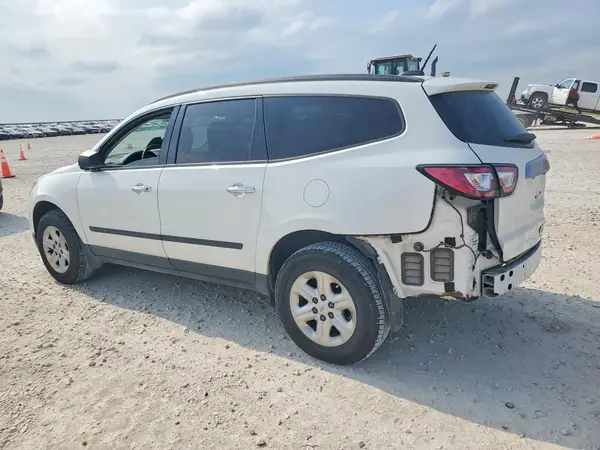 1GNKRFKD0GJ255163 2016 CHEVROLET TRAVERSE - Image 2