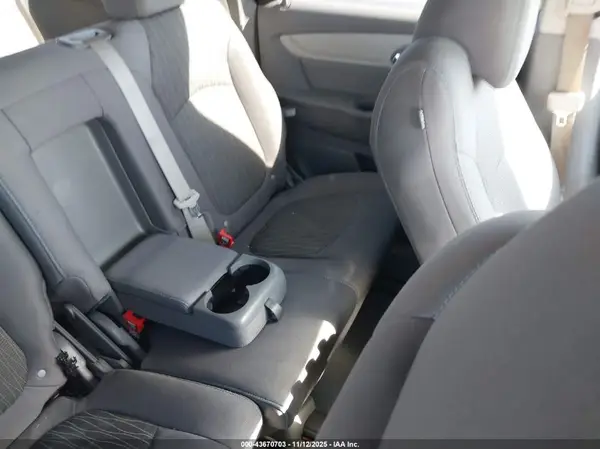 1GNKRFKD0GJ289331 2016 CHEVROLET TRAVERSE - Image 8
