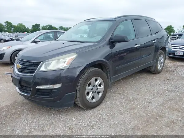 1GNKRFKD0HJ115258 2017 CHEVROLET TRAVERSE - Image 2
