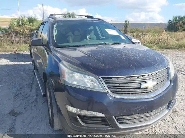 1GNKRFKD0HJ262549 2017 CHEVROLET TRAVERSE - Image 1