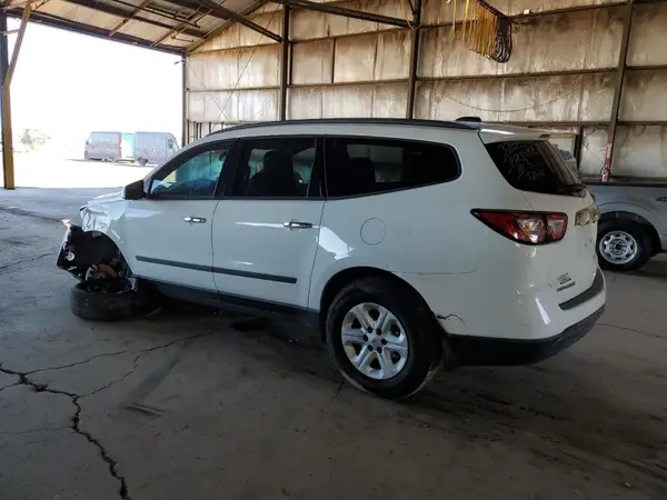 1GNKRFKD0HJ340182 2017 CHEVROLET TRAVERSE - Image 2