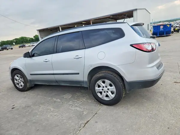 1GNKRFKD1GJ142273 2016 CHEVROLET TRAVERSE - Image 2