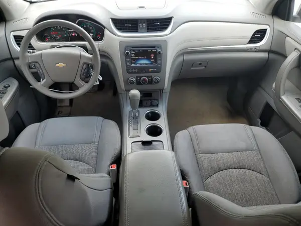 1GNKRFKD1HJ101384 2017 CHEVROLET TRAVERSE - Image 8
