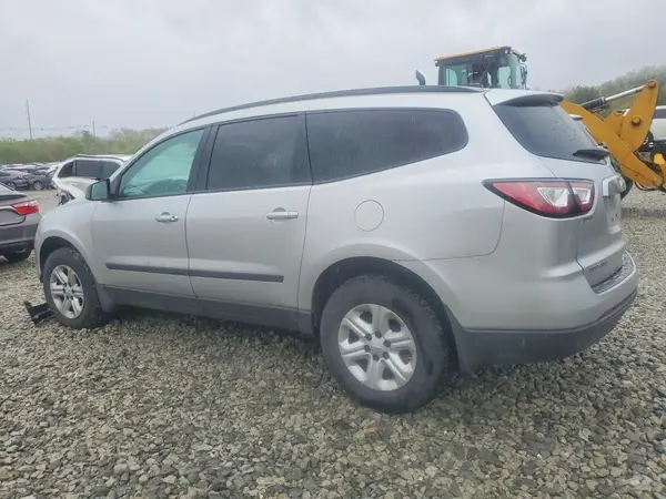 1GNKRFKD1HJ110294 2017 CHEVROLET TRAVERSE - Image 2