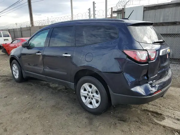1GNKRFKD1HJ140962 2017 CHEVROLET TRAVERSE - Image 2