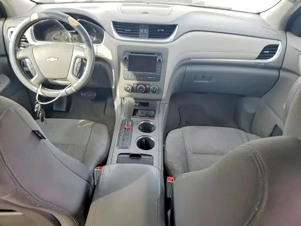 1GNKRFKD1HJ186663 2017 CHEVROLET TRAVERSE - Image 8