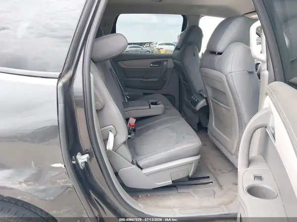 1GNKRFKD1HJ210041 2017 CHEVROLET TRAVERSE - Image 8