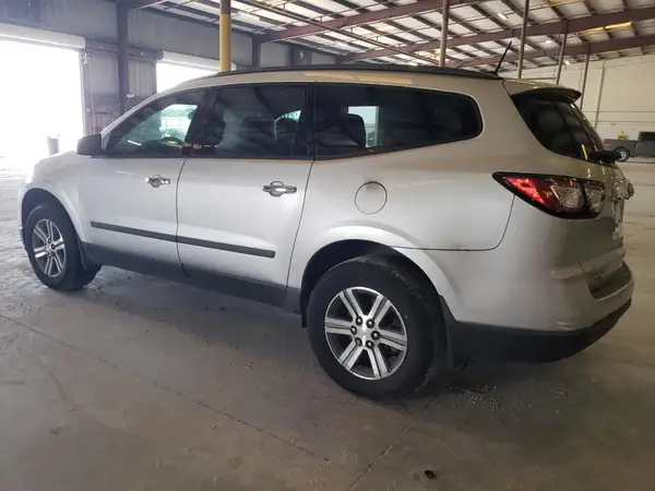 1GNKRFKD1HJ248904 2017 CHEVROLET TRAVERSE - Image 2