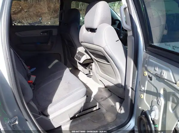 1GNKRFKD1HJ337467 2017 CHEVROLET TRAVERSE - Image 8