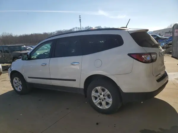 1GNKRFKD1HJ338974 2017 CHEVROLET TRAVERSE - Image 2