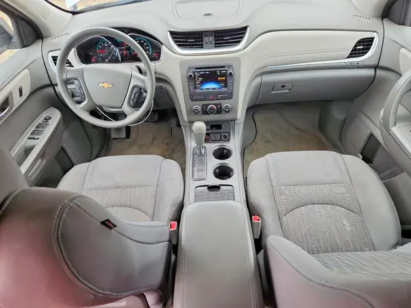 1GNKRFKD2GJ306193 2016 CHEVROLET TRAVERSE - Image 8