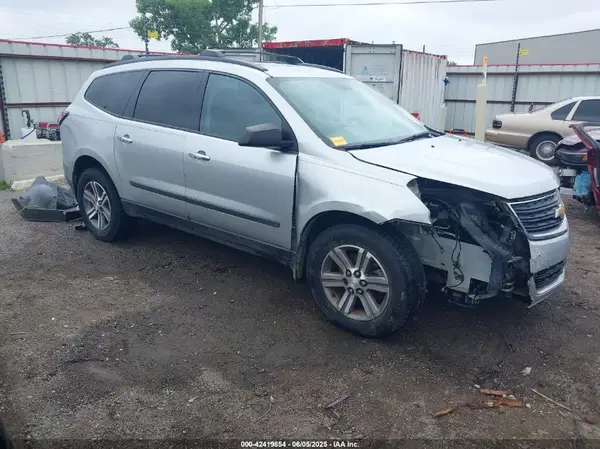 1GNKRFKD2HJ189118 2017 CHEVROLET TRAVERSE - Image 1