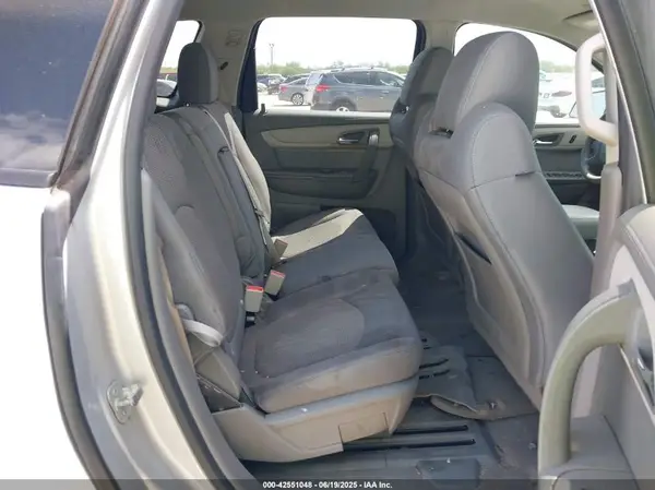 1GNKRFKD2HJ276923 2017 CHEVROLET TRAVERSE - Image 8