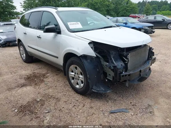 1GNKRFKD2HJ296959 2017 CHEVROLET TRAVERSE - Image 1