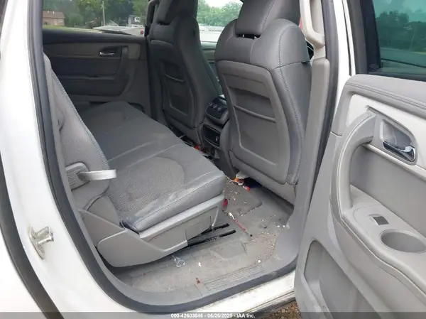 1GNKRFKD2HJ296959 2017 CHEVROLET TRAVERSE - Image 8