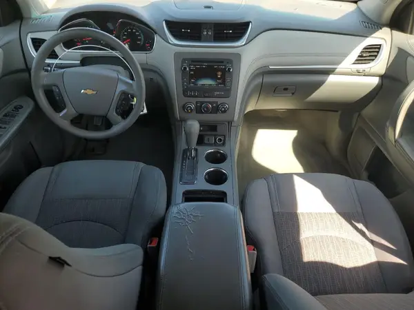 1GNKRFKD2HJ331001 2017 CHEVROLET TRAVERSE - Image 8