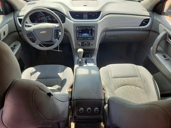 1GNKRFKD2HJ351278 2017 CHEVROLET TRAVERSE - Image 8