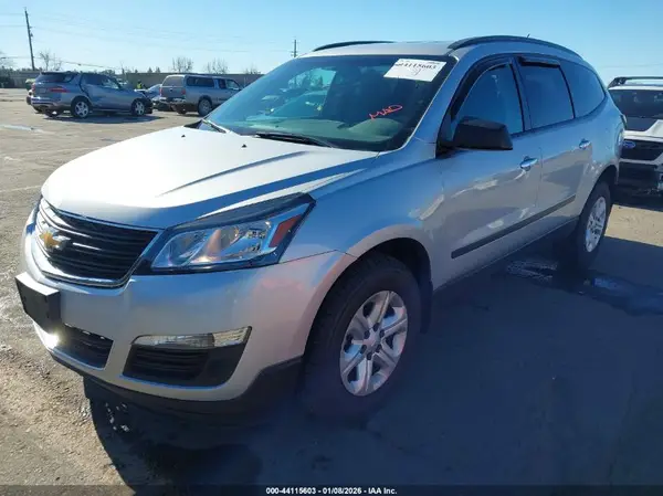 1GNKRFKD3GJ160077 2016 CHEVROLET TRAVERSE - Image 2
