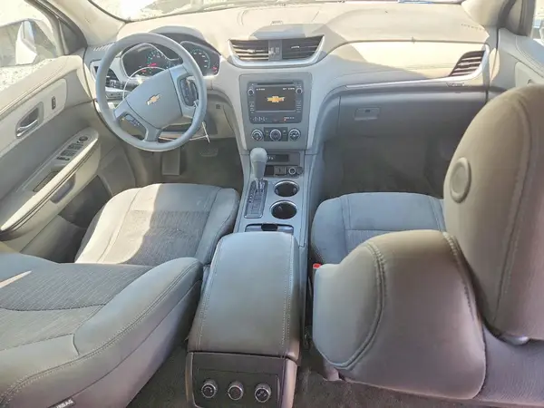 1GNKRFKD3HJ145502 2017 CHEVROLET TRAVERSE - Image 8