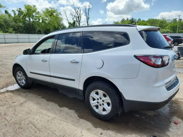 1GNKRFKD3HJ161246 2017 CHEVROLET TRAVERSE - Image 2