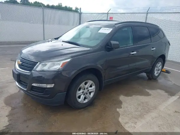 1GNKRFKD3HJ306995 2017 CHEVROLET TRAVERSE - Image 2
