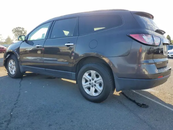 1GNKRFKD3HJ310089 2017 CHEVROLET TRAVERSE - Image 2