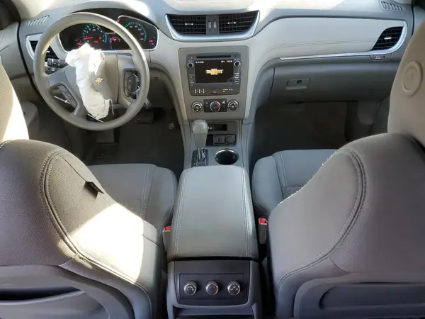 1GNKRFKD3HJ310089 2017 CHEVROLET TRAVERSE - Image 8