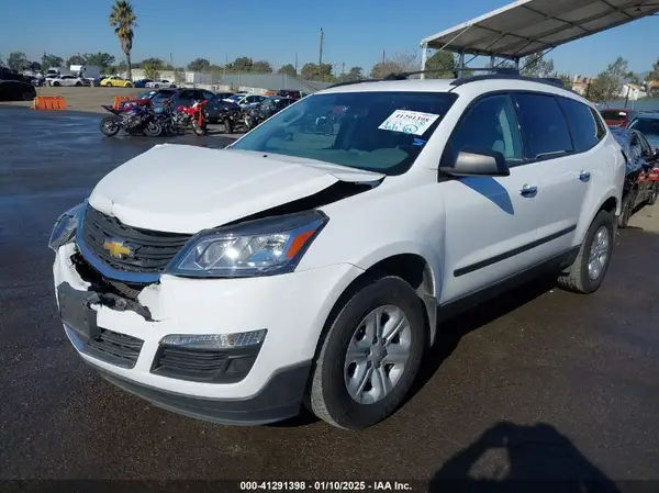 1GNKRFKD3HJ319956 2017 CHEVROLET TRAVERSE - Image 2