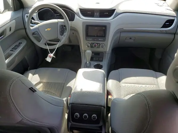 1GNKRFKD3HJ347448 2017 CHEVROLET TRAVERSE - Image 8