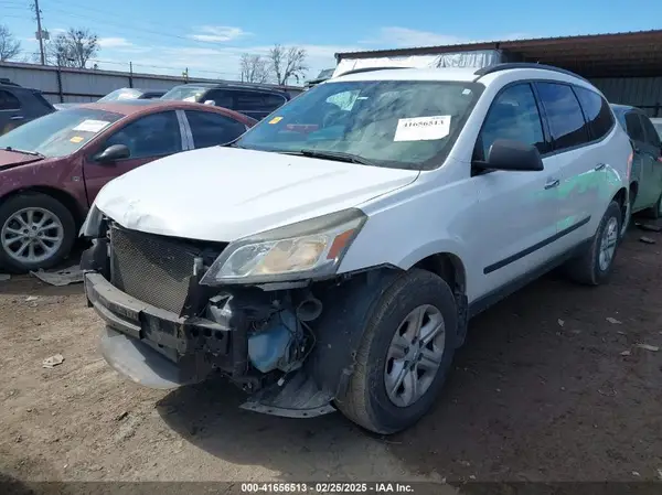 1GNKRFKD4GJ220075 2016 CHEVROLET TRAVERSE - Image 2