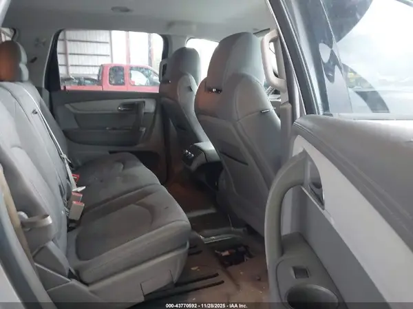 1GNKRFKD4HJ159554 2017 CHEVROLET TRAVERSE - Image 8