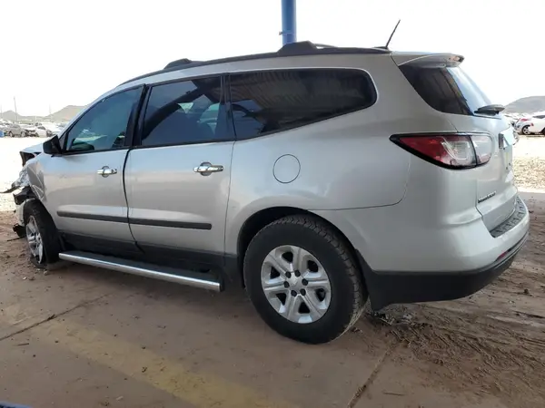 1GNKRFKD4HJ239646 2017 CHEVROLET TRAVERSE - Image 2