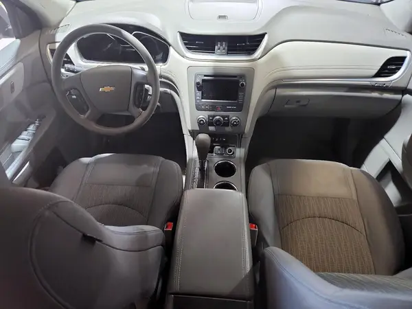 1GNKRFKD4HJ266054 2017 CHEVROLET TRAVERSE - Image 8