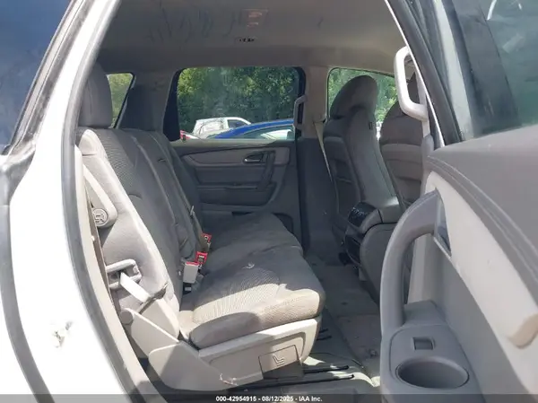 1GNKRFKD5GJ134032 2016 CHEVROLET TRAVERSE - Image 8