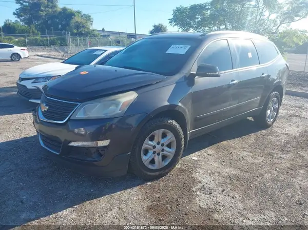 1GNKRFKD5GJ143183 2016 CHEVROLET TRAVERSE - Image 2