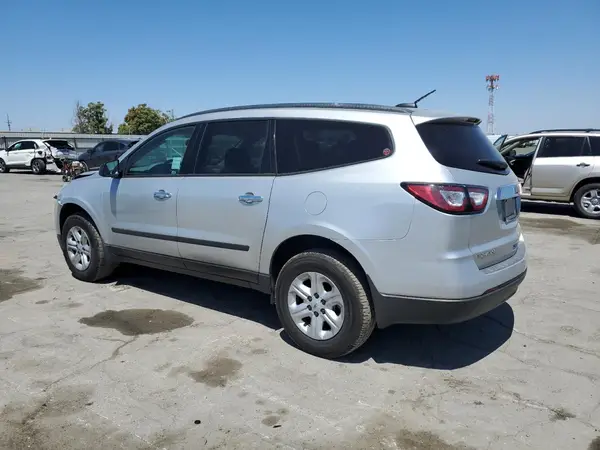 1GNKRFKD5HJ140690 2017 CHEVROLET TRAVERSE - Image 2