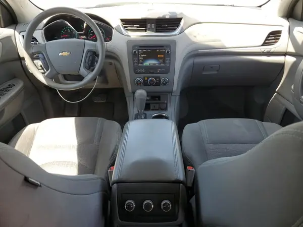 1GNKRFKD5HJ140690 2017 CHEVROLET TRAVERSE - Image 8
