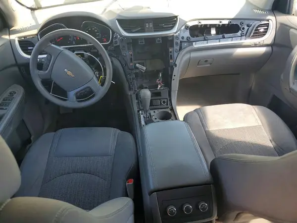 1GNKRFKD5HJ165573 2017 CHEVROLET TRAVERSE - Image 8