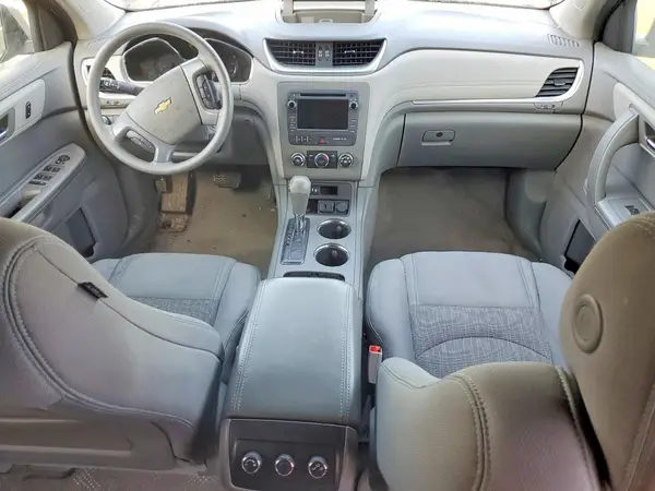 1GNKRFKD5HJ221320 2017 CHEVROLET TRAVERSE - Image 8