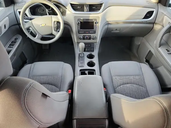 1GNKRFKD6HJ188473 2017 CHEVROLET TRAVERSE - Image 8