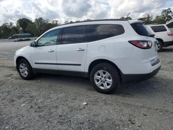 1GNKRFKD6HJ297256 2017 CHEVROLET TRAVERSE - Image 2