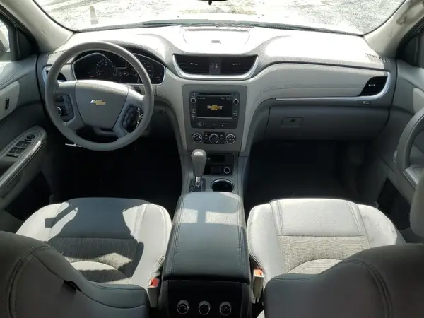 1GNKRFKD6HJ297256 2017 CHEVROLET TRAVERSE - Image 8
