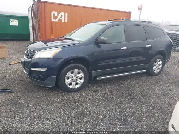 1GNKRFKD7GJ150412 2016 CHEVROLET TRAVERSE - Image 2
