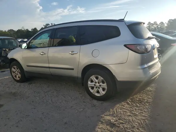 1GNKRFKD7GJ260487 2016 CHEVROLET TRAVERSE - Image 2