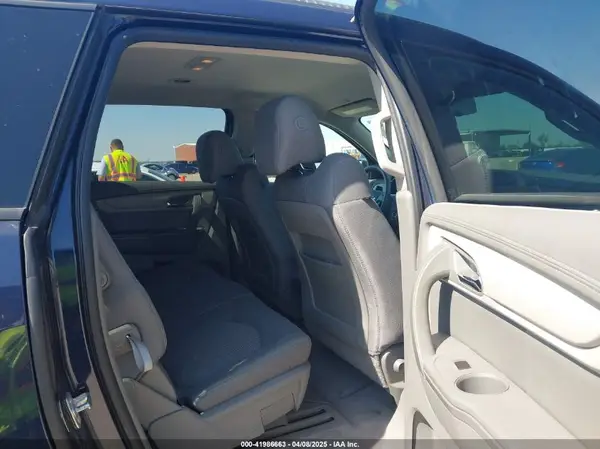 1GNKRFKD7HJ114995 2017 CHEVROLET TRAVERSE - Image 8