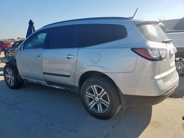 1GNKRFKD7HJ206074 2017 CHEVROLET TRAVERSE - Image 2