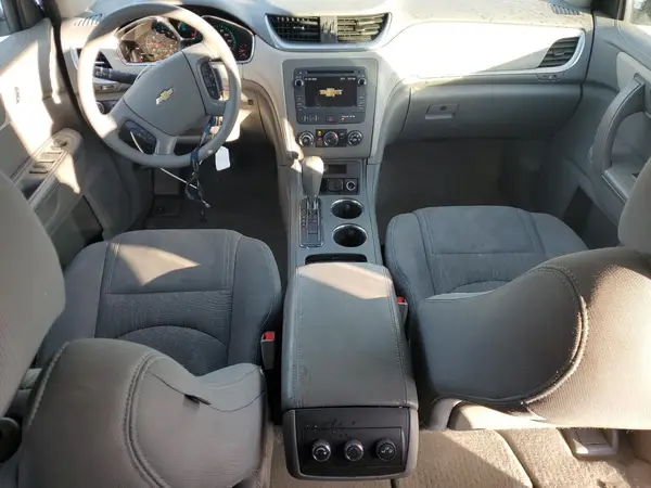 1GNKRFKD7HJ233873 2017 CHEVROLET TRAVERSE - Image 8