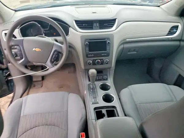 1GNKRFKD7HJ261186 2017 CHEVROLET TRAVERSE - Image 8