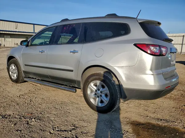 1GNKRFKD7HJ294267 2017 CHEVROLET TRAVERSE - Image 2