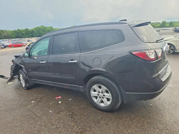1GNKRFKD7HJ302707 2017 CHEVROLET TRAVERSE - Image 2